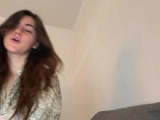 Offline claireheart on BongaCams