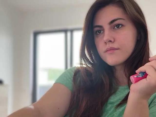 Offline claireheart on BongaCams