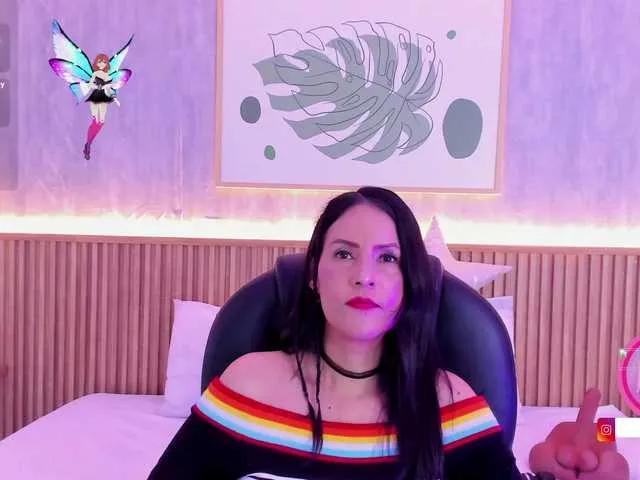 Freechat Coco-balenciaga on BongaCams