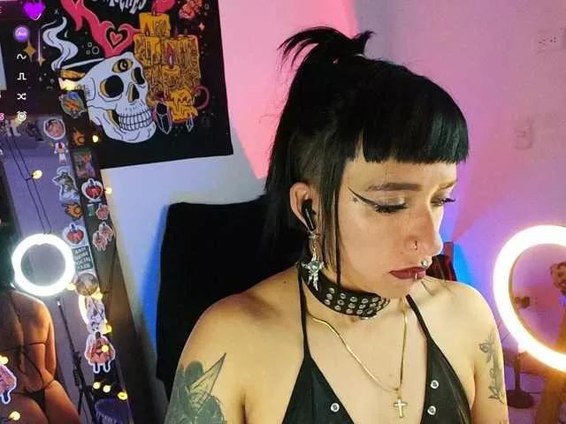 Offline Dahiandoll on BongaCams