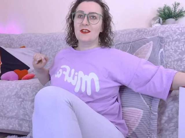 DucksInSlipps on BongaCams