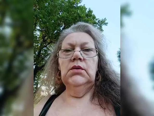 Offline EmpressLady on BongaCams