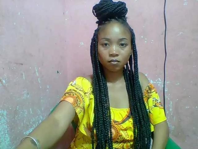 Estelahh on BongaCams 