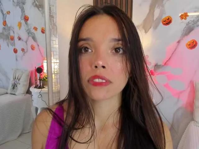 Freechat hannahill69 on BongaCams