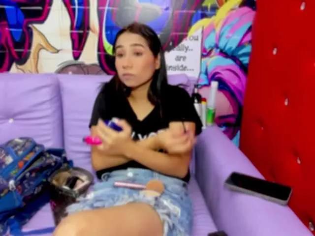 Offline jessi-and-boy on BongaCams