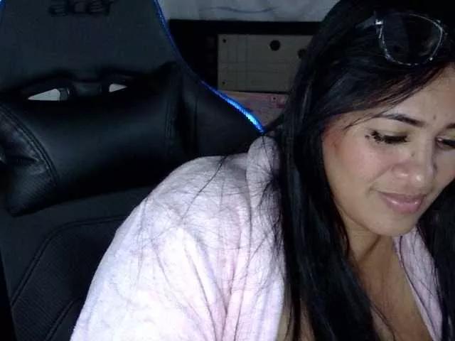 Freechat Letty33 on BongaCams