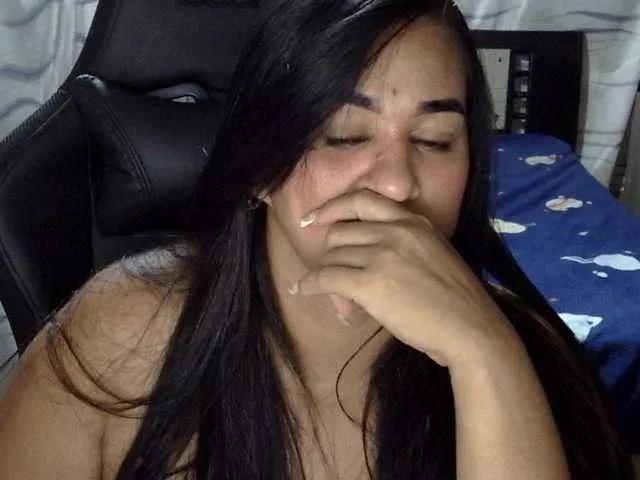 Freechat Letty33 on BongaCams