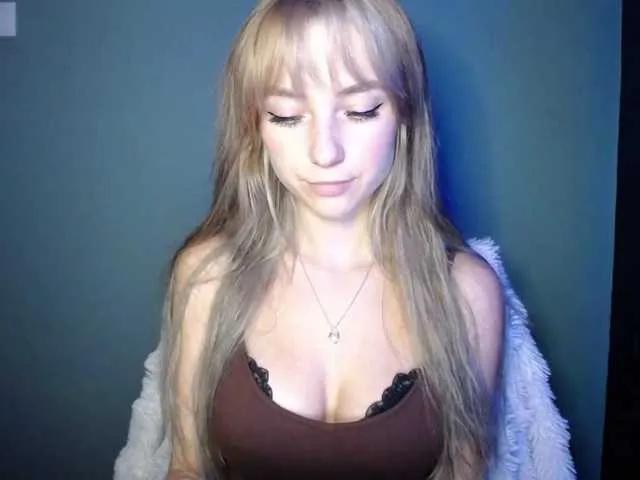 Freechat LuciaLovely on BongaCams