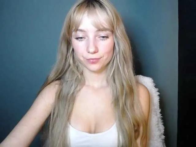 Freechat LuciaLovely on BongaCams