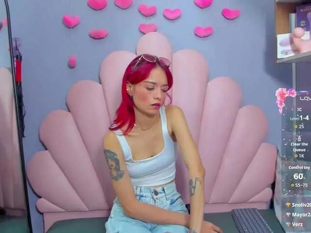 Offline LucyMiller on BongaCams