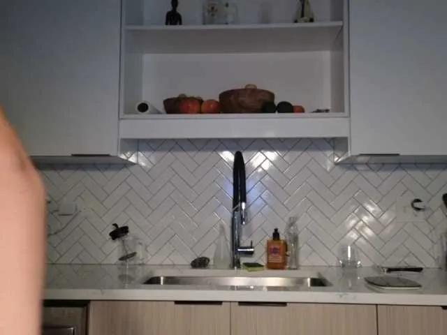 Offline LunaBlondSexy on BongaCams