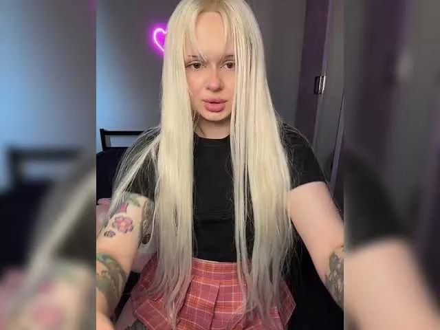 Offline LuxBby on BongaCams