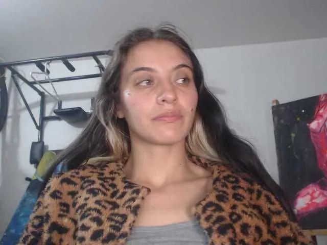 Offline mariecam420 on BongaCams