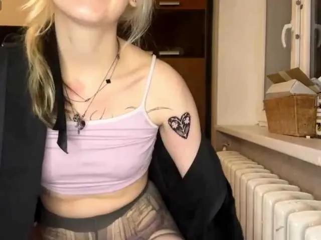 MaryjaneMacdougal's avatar