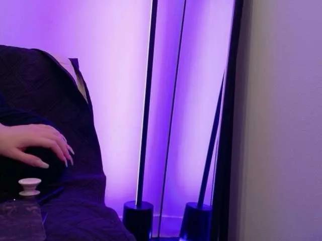 Freechat Midnightrose11 on BongaCams