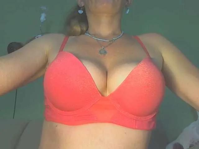 Freechat MsPurrfect on BongaCams