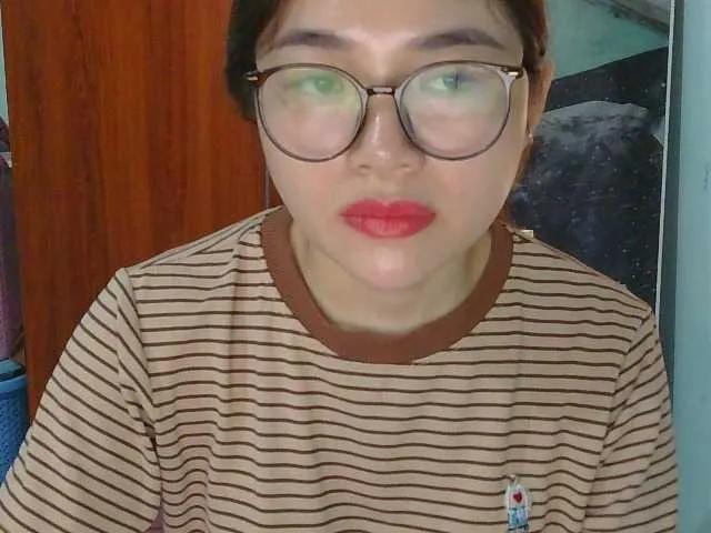 Freechat nana7777 on BongaCams