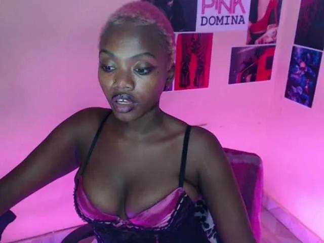 Freechat PinkDomina01 on BongaCams