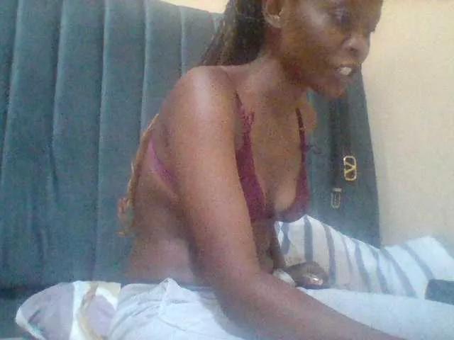 Freechat PrettyAlianah on BongaCams