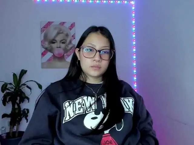 rouse-red on BongaCams