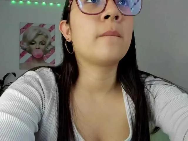 rouse-red on BongaCams