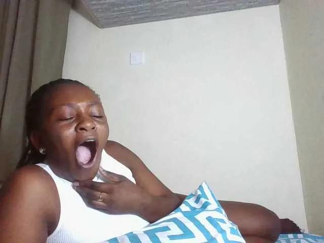 Freechat Sexydolly3 on BongaCams