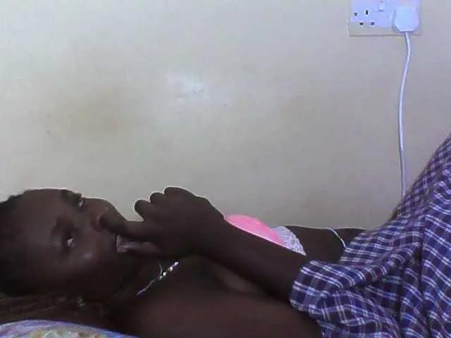 Freechat Sexydolly3 on BongaCams