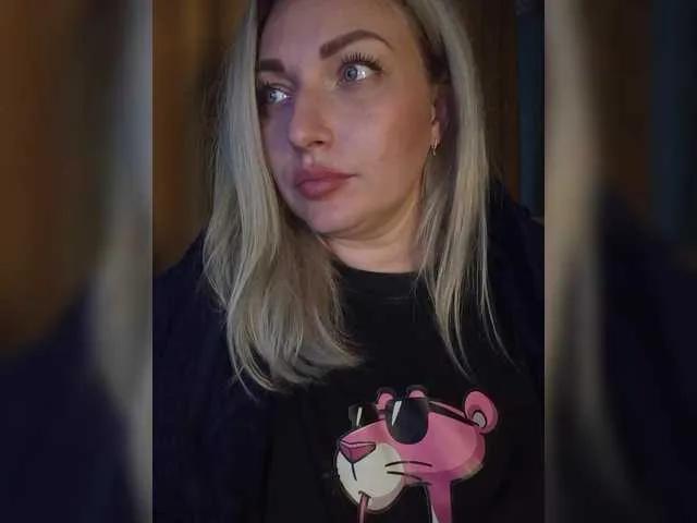 Freechat Tanysha-1 on BongaCams