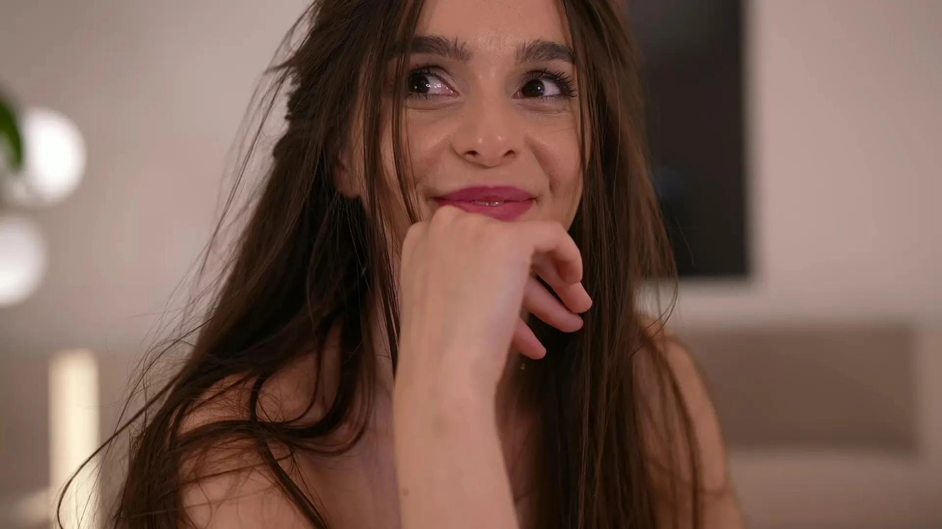 Offline Dovia on Cam4