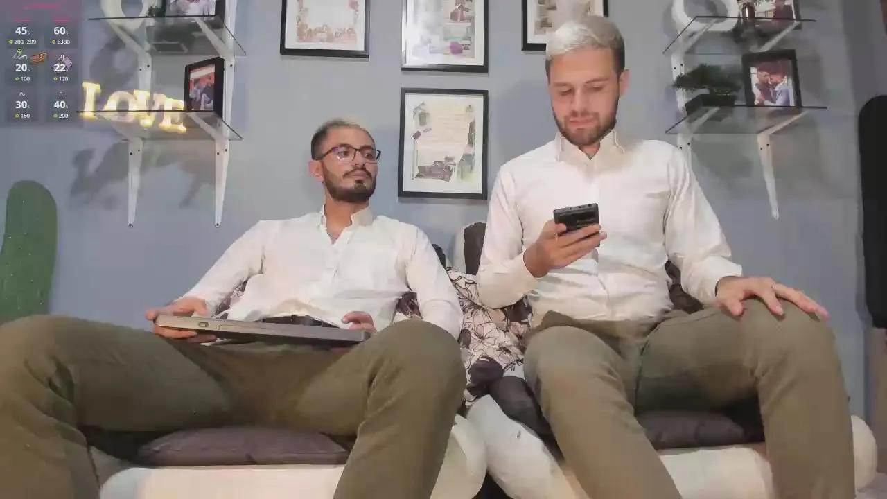 Freechat ethan_adam on Cam4