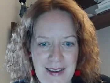 Freechat 12ennie on Chaturbate