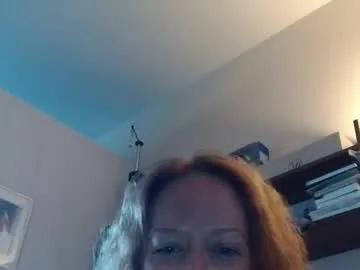 Freechat 12ennie on Chaturbate