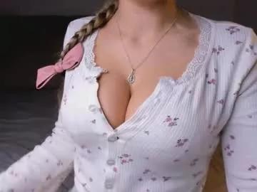 Freechat 3stepsaboveheaven on Chaturbate