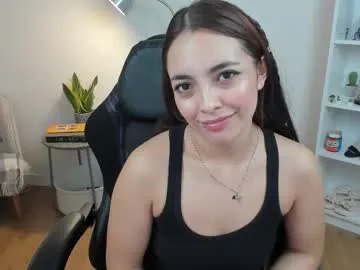 Freechat _bellaevans_ on Chaturbate