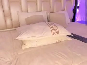 Freechat _curly_girl_ on Chaturbate