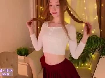 Freechat _violet_mills_ on Chaturbate