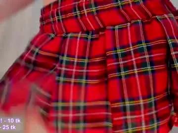 Freechat _violet_mills_ on Chaturbate