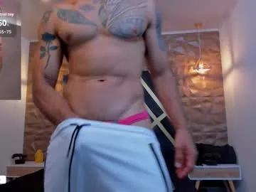 adbel_sady — Hey welcome, try ro make mi cum with your vibrations  ass show  #bigcock, #muscle #ass #bigass #lovense [1100 tokens remaining]