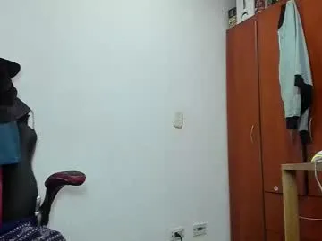 Freechat aguslover on Chaturbate