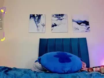 Freechat ahvi_ebony on Chaturbate