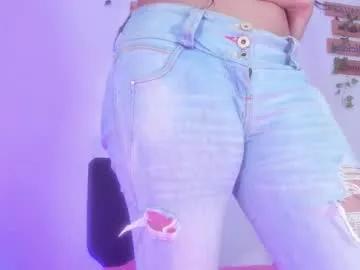 alisiacollinsss on Chaturbate