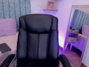 amelia_fry — #pawg #young #blowjob #daddy  #tease