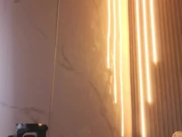 Freechat andrea_ramoss_ on Chaturbate