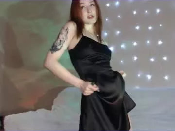 annie_f0x on Chaturbate