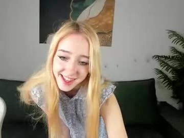 anorababy — show my legs <3 #smalltits #blonde #teen #skinny #18 [5 tokens remaining]