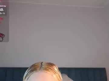 Freechat april__bunny on Chaturbate