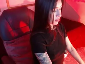 ariannaajames on Chaturbate