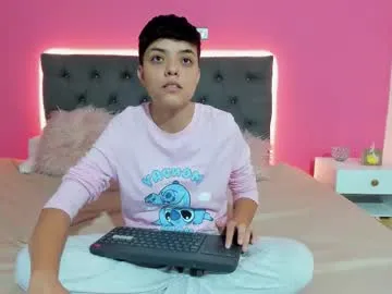 Freechat ariloe_quintero on Chaturbate