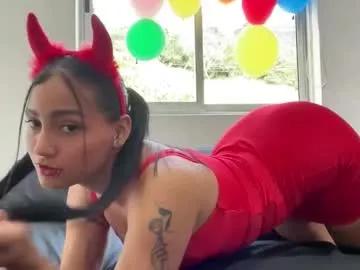 Freechat ashlyrouxx on Chaturbate