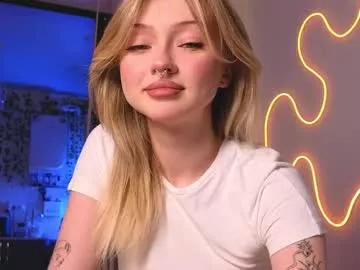 Freechat baby_adele on Chaturbate